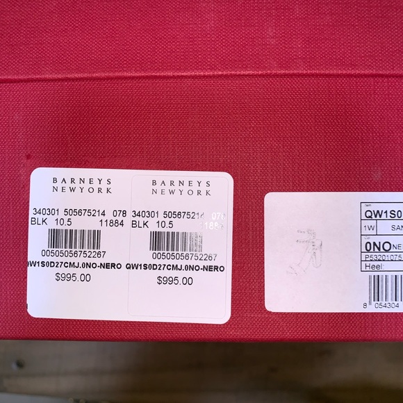 Valentino Garavani Rockstud Ankle Strap Sandals - Picture 8 of 8